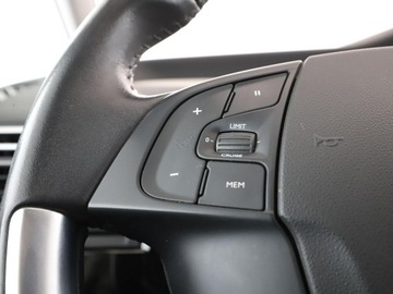 Citroen C4 Spacetourer Van 1.2 PureTech 131KM 2019 Citroen C4 SpaceTourer panorama navi kamera, zdjęcie 31