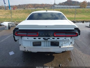 Dodge Challenger III 2022 Dodge Challenger SXT 2022 3.6L 3.6 Benzyna 303KM, zdjęcie 4