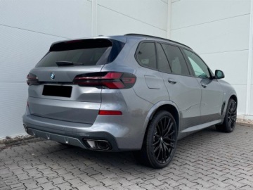 BMW X5 G05 SUV Facelifting 3.0 40d 352KM 2026 BMW X5 xDrive40d Sport Suv 3.0 (352KM) 2026, zdjęcie 2