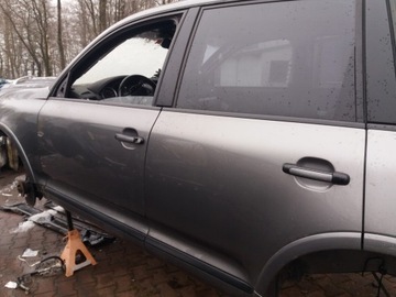 DVEŘE LEVÉ PRAVÉ PŘEDNÍ PORSCHE CAYENNE I LM7W 2009R