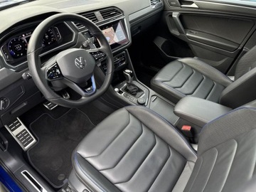 Volkswagen Tiguan II SUV R 2.0 TSI 320KM 2023 Volkswagen Tiguan TSI 4Motion 320KM R Harman Kardon Area View Hak FV23, zdjęcie 9