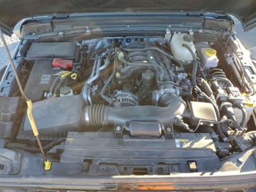 Jeep Wrangler IV 2024 Jeep Wrangler Sport 2024 3.6 Benzyna 285KM, zdjęcie 6