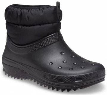 Damskie Buty Zimowe Ocieplane Śniegowce Crocs Classic Neo Puff Shorty 38-39