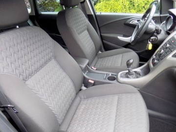 Opel Astra J GTC 1.7 CDTI ECOTEC 110KM 2013 OPEL ASTRA J 1,7 CDTi LIFT LED, zdjęcie 11