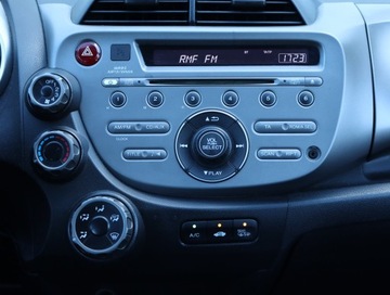 Honda Jazz III 1.2 i-VTEC 90KM 2009 Honda Jazz 1.2 i-VTEC, Klima, Parktronic, zdjęcie 11