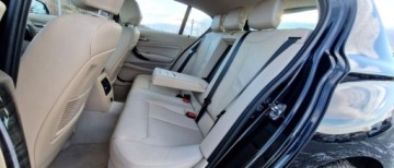 BMW Seria 1 F20-F21 Hatchback 5d 116d EfficientDynamics 116KM 2012 BMW Seria 1 Skora Xenony LED NaviPl HarmanKardon PDC 1.6 Diesel 116KM, zdjęcie 9