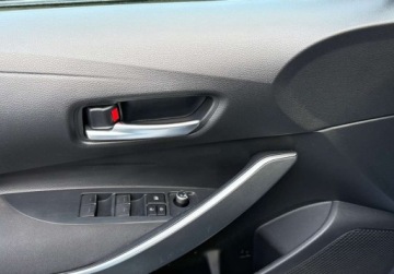 Toyota Corolla XII Sedan 1.8 Hybrid 122KM 2021 Toyota Corolla Kameraczujniki przod i tyl, salon Polska 1.8 Hybryda, zdjęcie 16