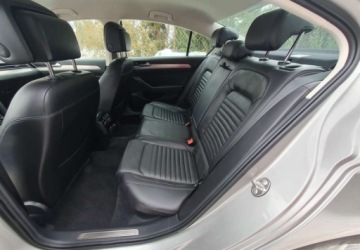 Volkswagen Passat B8 Limousine 2.0 TDI BlueMotion Technology 150KM 2015 Volkswagen Passat Volkswagen Passat 2.0 TDI (BlueMotion Technology) DSG Hi, zdjęcie 11