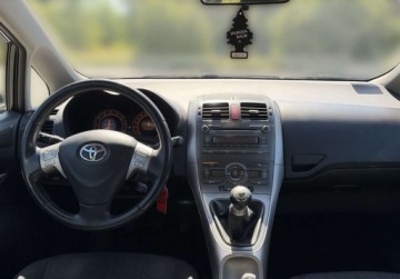 Toyota Auris I Hatchback 1.6 i 16V VVT-i 124KM 2008 Toyota Auris Toyota Auris 1.6 VVT-i 1.6 Benzyna 124KM, zdjęcie 5