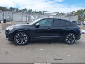 Audi Q8 2025 Audi Q8 Premium Plus 55 Tfsi Quattro 2025 3.0 Benzyna 335KM, zdjęcie 2