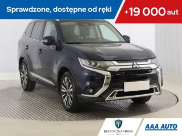 Mitsubishi Outlander III SUV Facelifting 2017 2.0 150KM 2018 Mitsubishi Outlander 2.0, Salon Polska