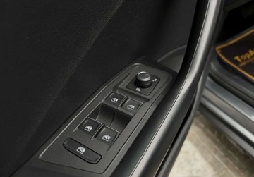 Volkswagen T-Roc I SUV 2.0 TDI 150KM 2019 Volkswagen T-Roc 2.0 TDI 150KM DSG tempomat ACC bezwypadkowy kamera, zdjęcie 28