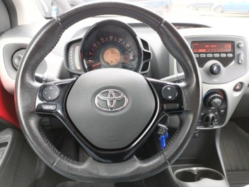 Toyota Aygo II Hatchback 5d 1.0 VVT-i 69KM 2018 Toyota Aygo 1.0 VVT-i X-play II (2014-) 1.0 VVT-i, zdjęcie 15