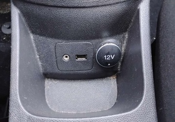 Ford Fiesta VII Hatchback 3d Facelifting 1.5 TDCi 75KM 2015 Ford Fiesta 2015r, 1.5 TDCI. Lekko uszkodzony przod i tyl. Jezdzi 1.5, zdjęcie 13