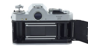 NIKON NIKOMAT/NIKKORMAT EL - BODY