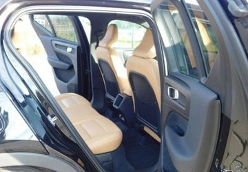 Volvo XC40 Crossover 1.5 T3 163KM 2019 Volvo XC 40 z Gwarancja Bezwypadkowy Bezowa Skora 1.5 Benzyna 163KM, zdjęcie 24