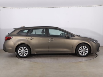 Toyota Corolla XII 2023 Toyota Corolla 1.8 Hybrid, Salon Polska, zdjęcie 5