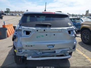 Jeep Compass II 2025 Jeep Compass Latitude 2025 2.0 Benzyna 200KM, zdjęcie 4