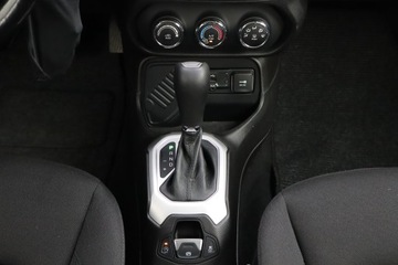 Jeep Renegade SUV 1.4 MultiAir 140KM 2017 Jeep Renegade 1.4 MultiAir, Salon Polska, zdjęcie 15