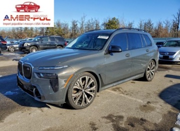 BMW X7 2025 BMW X7 M60i 2025 4.4 Benzyna 523KM