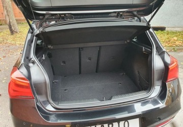 BMW Seria 1 F20-F21 Hatchback 5d Facelifting 2015 116d EfficientDynamics Edition 116KM 2016 BMW Seria 1 M-pakiet Shadow Line GetHelp 1.5 Diesel 116KM, zdjęcie 19