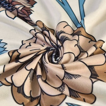 ЭЛАСТИЧНЫЙ ГЛАДКИЙ ПРИНТ С ГРАФИКОЙ ЦВЕТОВ БЕЖЕВЫЙ ПОКРЫТИЕ НА СТУЛ