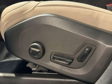 Volvo XC90 II 2026 VOLVO XC90 B5 B AWD Plus Bright Suv 2.0 (250KM) 2026, zdjęcie 8