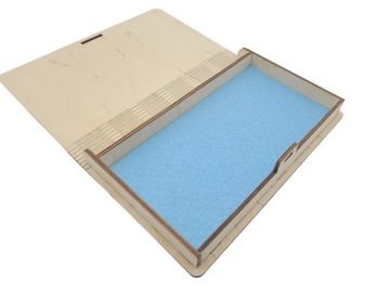 Подарок на 18-летие, копилка с гравировкой.