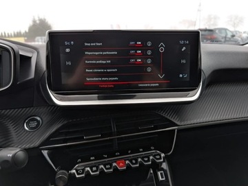 Peugeot 2008 II SUV 1.2 PureTech 130KM 2022 Peugeot 2008 Rezerwacja 1.2 Benzyna 130KM, zdjęcie 31