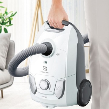 Мешочный пылесос ELECTROLUX EasyGo 650 Вт