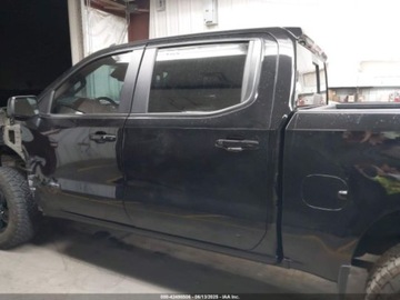 Chevrolet Silverado II 2024 Chevrolet Silverado 1500 Short Bed Lt Trail Boss 2024 5.3l 5.3 Benzyna, zdjęcie 2