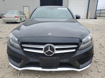 Mercedes Klasa C W205 2018 Mercedes-Benz Klasa C 2018 MERCEDES-BENZ C 300 4MATIC 2.0 Benzyna 241KM, zdjęcie 5