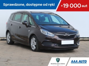 Opel Zafira C Tourer Facelifting 1.6 CDTI 134KM 2017 Opel Zafira 1.6 CDTI, Navi, Klima, Tempomat