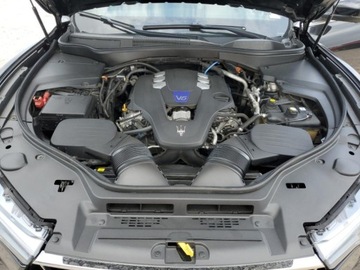 Maserati Levante 3.0 V6 GDI 350KM 2021 Maserati Levante 2021 MASERATI LEVANTE S 3.0 Benzyna 350KM, zdjęcie 11