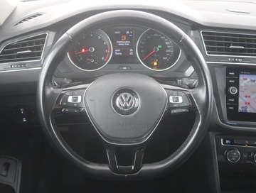 Volkswagen Tiguan Allspace SUV 2.0 TSI 190KM 2019 VW Tiguan Allspace 2.0 TSI, Salon Polska, zdjęcie 20