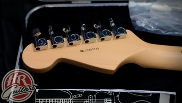 FENDER AMERICAN STANDARD Stratocaster ASH SSS 2009 года, Bare Knuckle