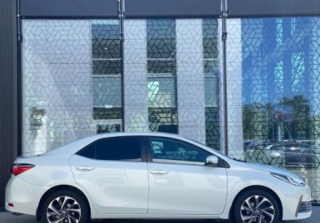 Toyota Corolla XI Sedan Facelifting 1,6 Valvematic 132KM 2018 Toyota Corolla Corolla Comfort Style Vat Marza Bezwypadkowy ASO, zdjęcie 3
