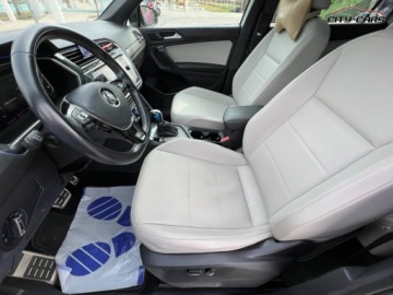 Volkswagen Tiguan II 2019 Volkswagen Tiguan R-line 7 Osobowy Benzyna 2.0 - 203KM Automat Servis, zdjęcie 15