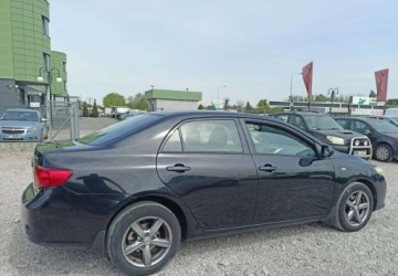 Toyota Corolla X Sedan 2.0 D-4D 126KM 2008 Toyota Corolla Toyota Corolla 2.0 Diesel 126KM, zdjęcie 3