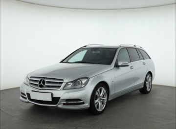 Mercedes Klasa C W204 Kombi T204 1.8 180 CGI BlueEFFICIENCY 156KM 2011 Mercedes C C 180, Salon Polska, Skóra, Xenon, zdjęcie 1