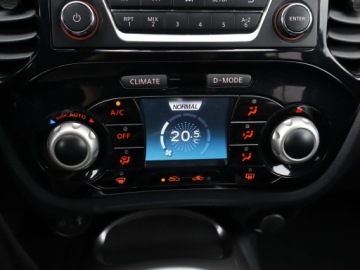 Nissan Juke I SUV Facelifting 1.2 DIG-T (Euro 6) 115KM 2016 Nissan Juke 1.2 DIG-T, Salon Polska, zdjęcie 15