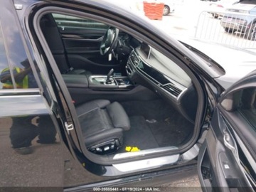 BMW Seria 7 G11-G12 2020 BMW Seria 7 2020r, 745E, XDrive, 3.0L, Performance 3.0 Benzyna 335KM, zdjęcie 8