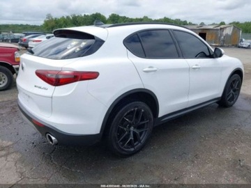 Alfa Romeo Stelvio SUV 2.0 Turbo 280KM 2018 Alfa Romeo Stelvio 2018 Alfa Romeo Stelvio Ti Sport AWD 2.0 Benzyna 280KM, zdjęcie 4