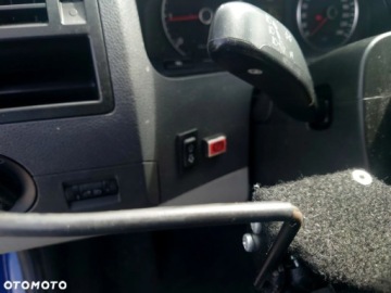 Volkswagen Caravelle T5 Caravelle Facelifting długi rozstaw osi 2.0 TDI 140KM 2010 Volkswagen Transporter dla osoby niepełnosprawnej, zdjęcie 24