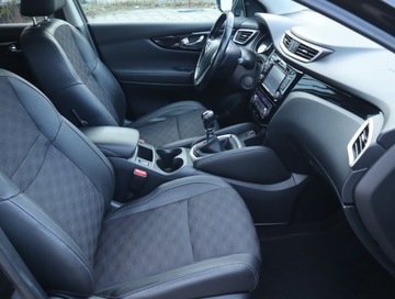 Nissan Qashqai II Crossover 1.2 DIG-T 115KM 2014 Nissan Qashqai 1.2 DIG-T, Salon Polska, zdjęcie 8