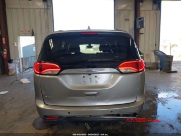 Chrysler Pacifica II 2020 Chrysler Pacifica 2020 r., 3,6L TOURING L 3.6 Benzyna 287KM, zdjęcie 4
