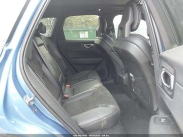 Volvo XC60 II Crossover T6 320KM 2018 Volvo XC 60 2.0 T6 316 KM, 4x4, R-DESIGN, autoryzowany przedstawiciel IAA, zdjęcie 5