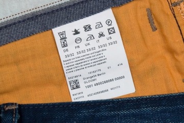 95 ## HUGO BOSS ## MĘSKIE SPODNIE JEANSY 33/32