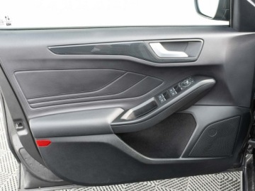 Ford Focus IV Kombi ST Facelifting 2.3 EcoBoost 280KM 2024 Ford Focus PY1005A#2.3 EcoBoost ST X Pakiet zimowy, zdjęcie 8