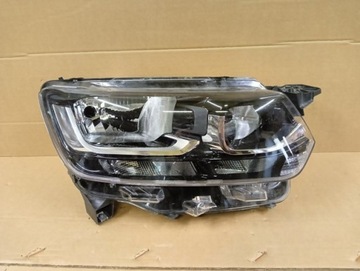 LAMPA PRAWA REFLEKTOR PRAWY TOYOTA PROACE CITY 2019-